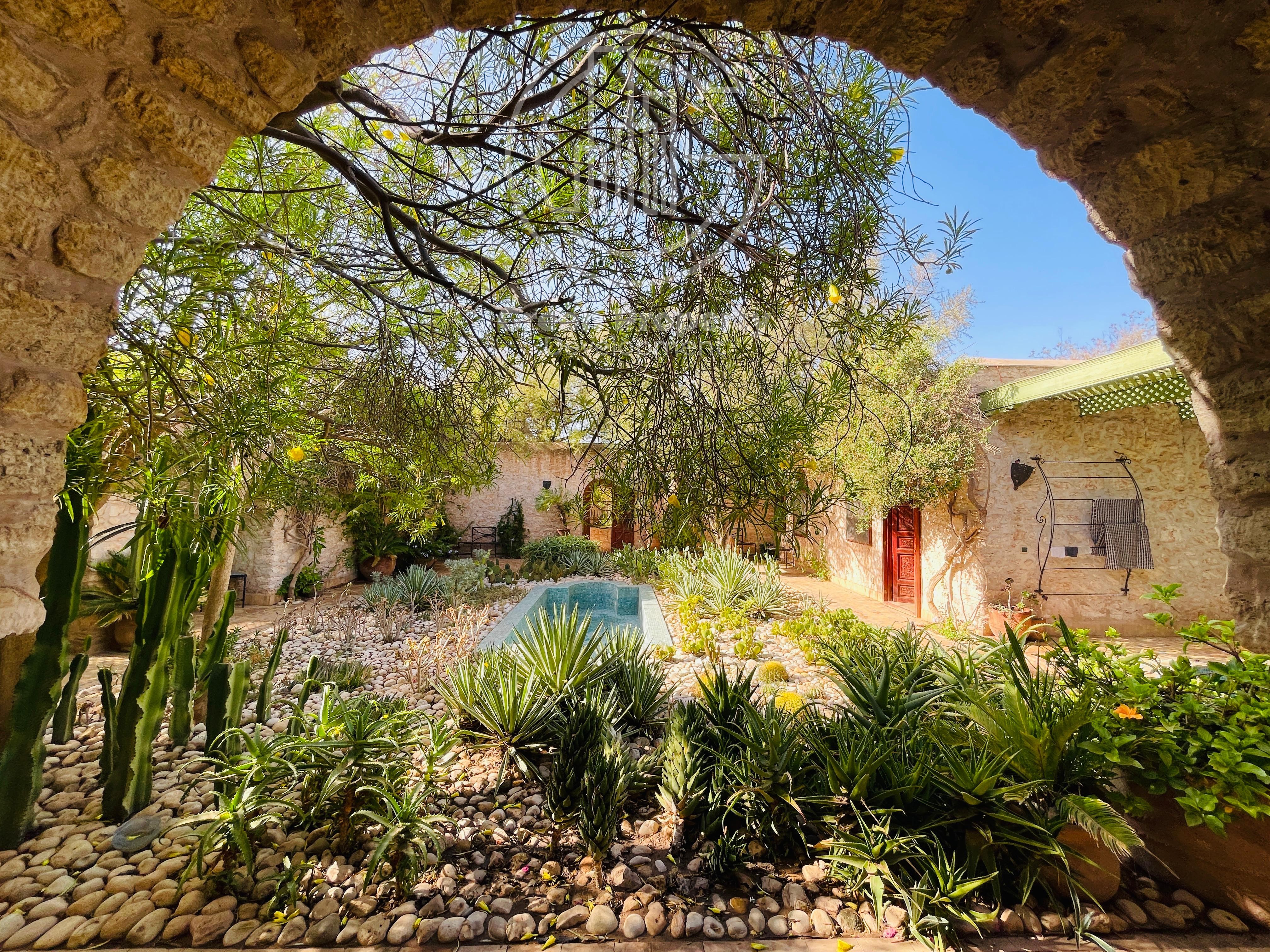 869c6b0f-bc2b-4e53-950e-69fb5d76fdc7