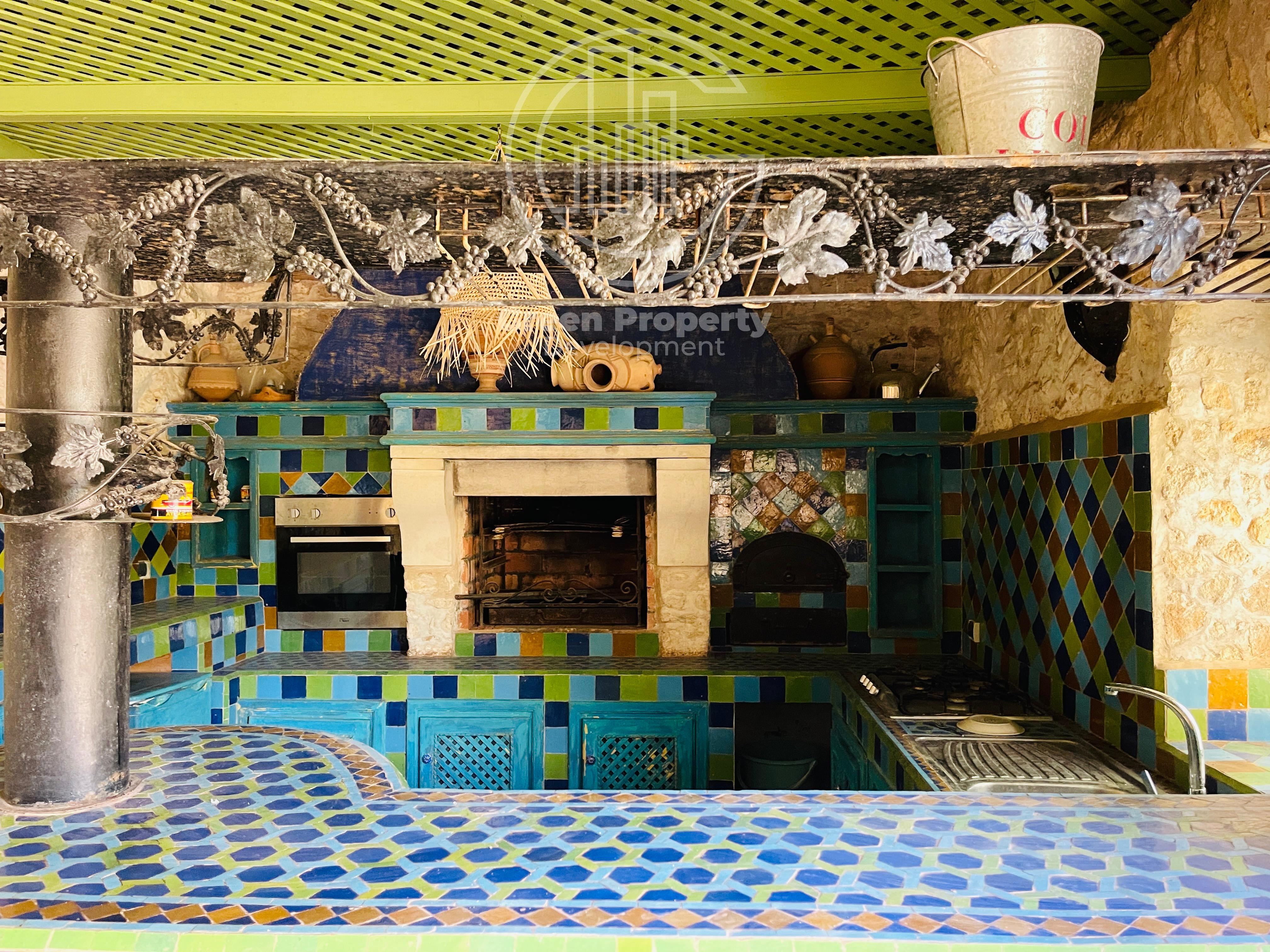 8a6501c7-e2ac-44af-b289-c8f862cb191d